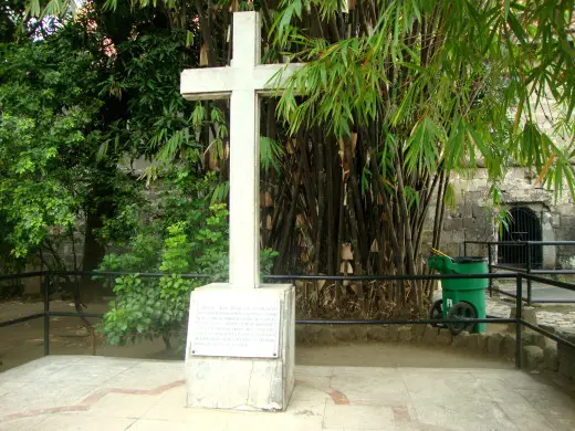 fort santiago cross