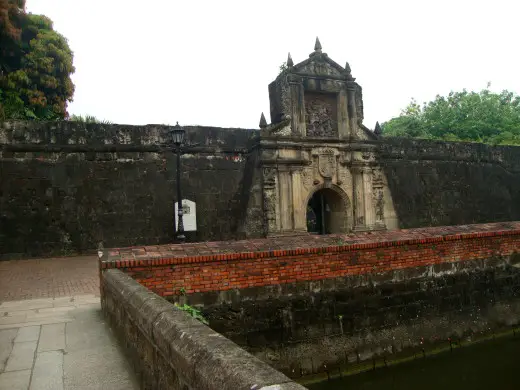 fort santiago entrance fee