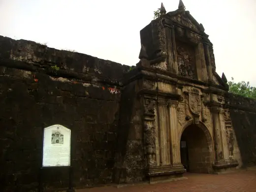 fort santiago tagalog