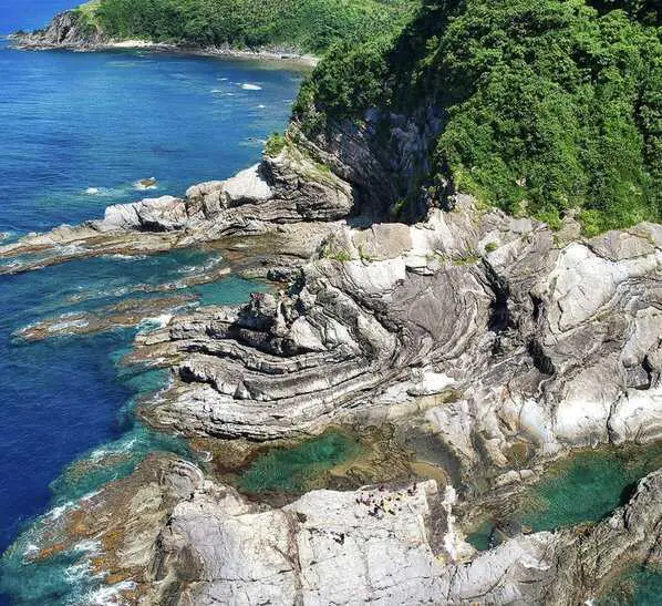 poseidon rock catanduanes